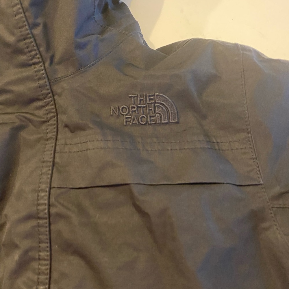 North face dryfit 550 size7/8 S/P black jacket for winters